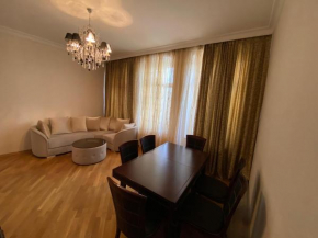 Cozy Old City Apartment